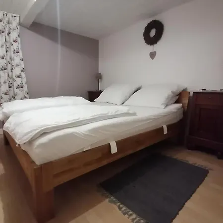 Neu! Bei Idar-oberstein 公寓