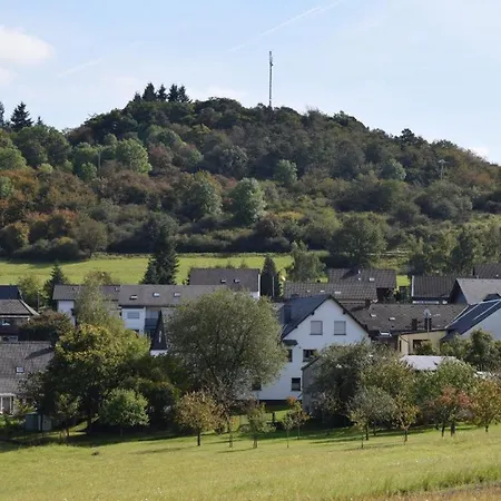 Neu! Bei Idar-oberstein 公寓